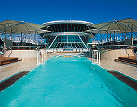 Piscina a bordo del "Rhapsody of the Seas" (Royal Caribbean) CRUCEROS RHAPSODY OF THE SEAS ROYAL CARIBBEAN CRUISES OFERTAS CRUCEROS MEDITERRANEO CRUCEROS CARIBE ROYAL CARIBBEAN ISLAS GRIEGAS CRUCEROS ROMA